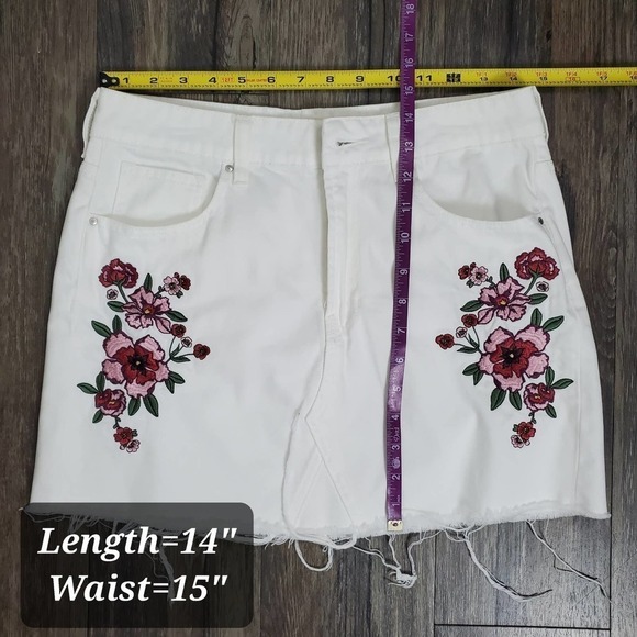 Pacsun Los Angeles Embroidered Flower Raw Hem Y2K Skirt Zipper Closure Size 27 - Picture 7 of 7